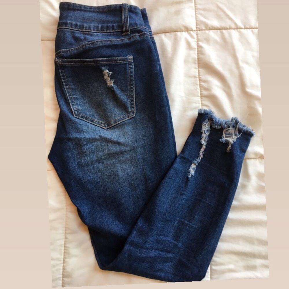 Distressed Crop Jeans